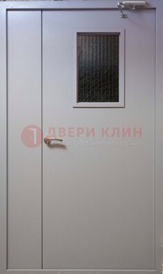Белая железная дверь ДПД-4 в Уфе