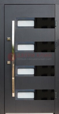 Черная стальная дверь МДФ хайтек со стеклом ДС-16 в Уфе