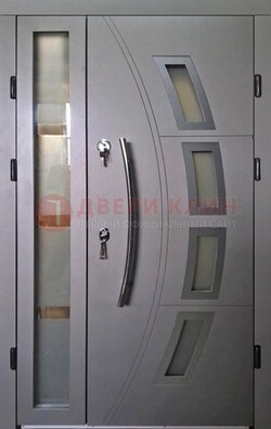 Серая железная дверь для дома со стеклом ДС-17 в Уфе
