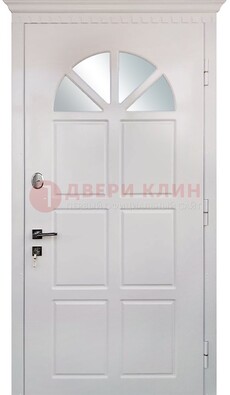 Светлая железная дверь со стеклом ДС-29 в Уфе
