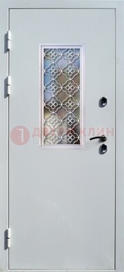 Серая металлическая дверь со стеклом и ковкой ДС-75 в Уфе