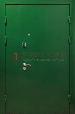 Зеленая распашная тамбурная дверь Порошок ДТМ-47 в Уфе