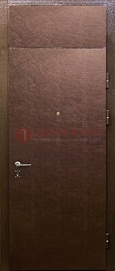 Коричневая стальная дверь с винилискожей ДВ-24 в Уфе