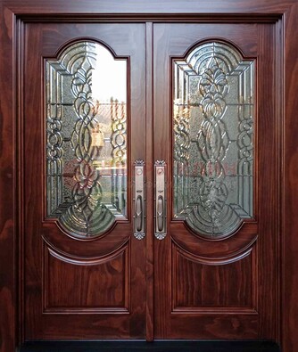 Классическая железная дверь с массивом дуба для входа ВЖ-23 в Уфе